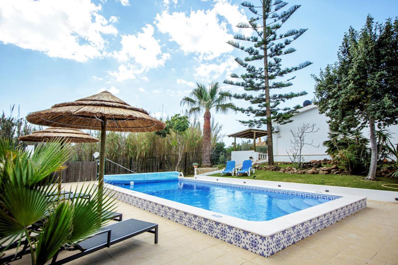 Villa Yvonne,Private Pool,Private Parking 1,7 Km From The Beatch Albufeira Exterior photo