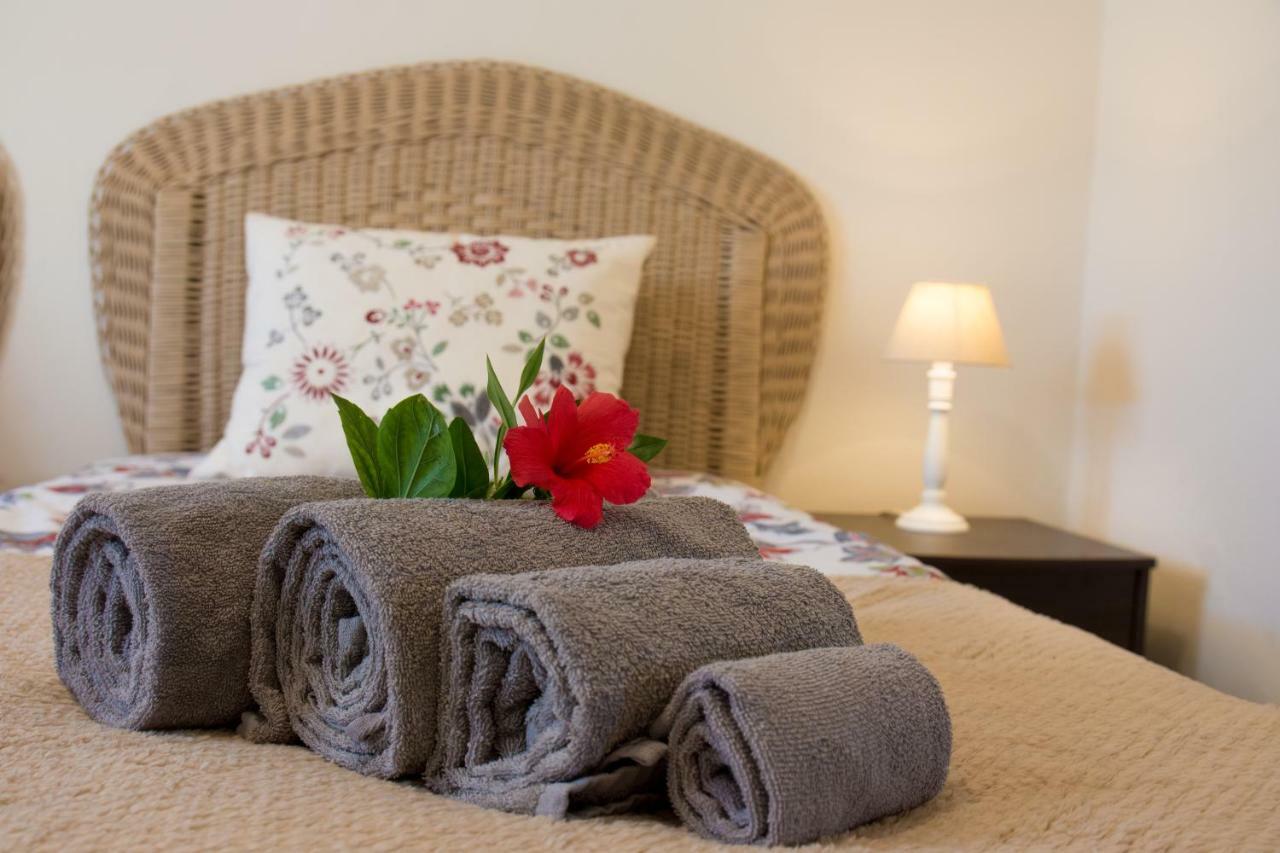 Villa Yvonne,Private Pool,Private Parking 1,7 Km From The Beatch Albufeira Exterior photo
